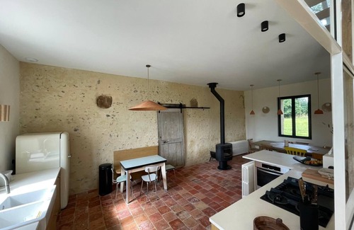 Moulicent House | Charming renovated farmhouse! View of the countryside