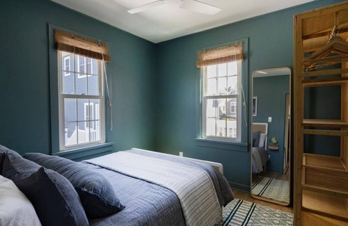 Cape May Point Cottage | Charming Remodeled Carriage House close to beach.