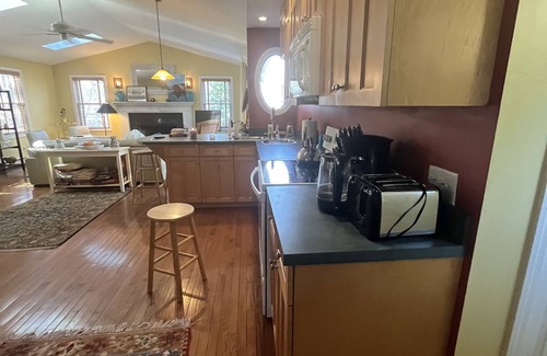 Vineyard Haven House | Charming Remodeled Capen