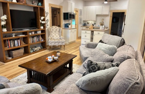 Cotter House | Charming, Remodeled Cottage in the Heart of Cotter, Walk to the White River