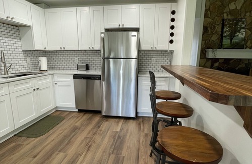 Augusta House | Charming remodeled home just minutes from golf and medical district