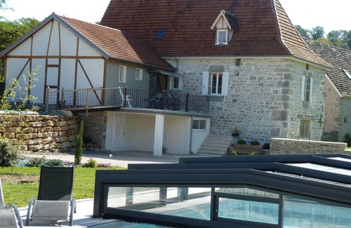 Mayrinhac-Lentour House | Charming renovated stone house in the countryside with indoor swimming pool