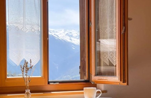 Erschmatt Apartment | Charming renovated apartment in a Valais house
