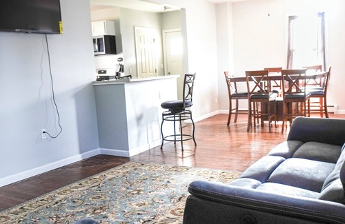 East Hartford House | Charming renovated 3-bedroom house.