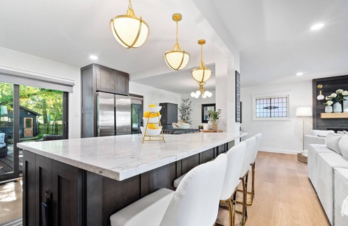 Zionsville House | Charming renovated 2-bedroom home & study-Perfect for Big 10 Championship Dec 6!