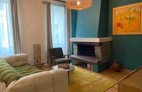 Saint-Lambert Apartment | Charming renovated apartment near the beach