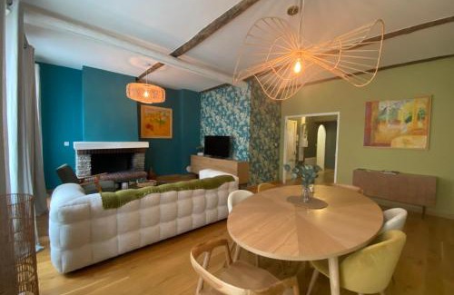Saint-Lambert Apartment | Charming renovated apartment near the beach