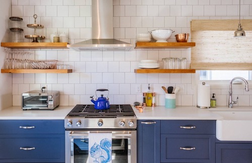 Newberg House | Charming Renovated Cottage, Perfect Location, Walk to Everything, Across From Park & Cultural Center