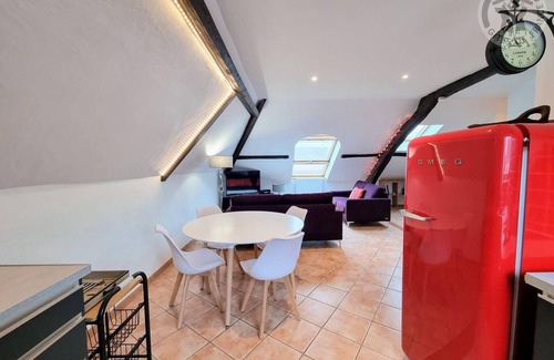 Rambouillet Apartment | Charming Renovated Apartment in Rambouillet: Near Castle, Shops, and Direct Paris Access