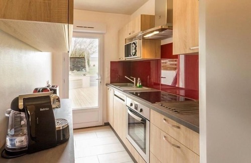 Blain Cottage | Charming Renovated House Near Nantes Canal, Fireplace, Terrace, WiFi, Garden