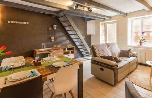 Blain Cottage | Charming Renovated House Near Nantes Canal, Fireplace, Terrace, WiFi, Garden