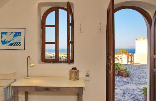 Episkopi Gonias House | Charming Restored 300yr-0ld Guest House