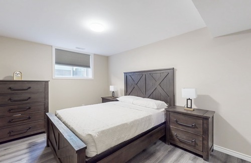 Midland House | Charming retreat with thoughtful amenities - your cozy getaway in the mountains