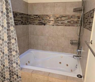 Fairland House | Charming Retreat at Silver Spring