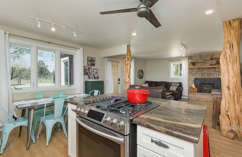 Durango - Purgatory House | Charming retreat close to downtown, hiking, lakes, 3 acre and private