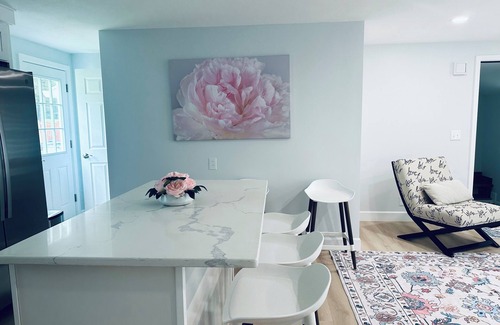 Fairmount House | Charming retreat in Camillus completely renovated