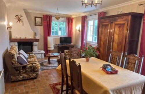 Henansal House | Charming Retreat in Hénansal