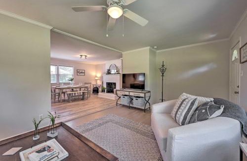 Browns Summit House | Charming Retreat on 5 Acres with Deck and Grill!