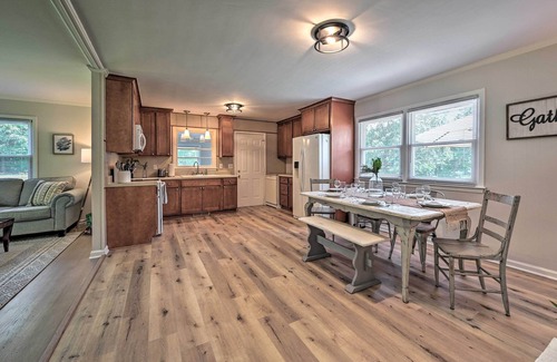 Browns Summit House | Charming Retreat on 5 Acres w/Deck & Grill!