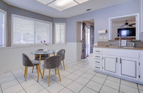 Moreno Valley House | Charming Retreat on Elmhurst Drive - Perfect for Your Next Getaway Awaits #41613
