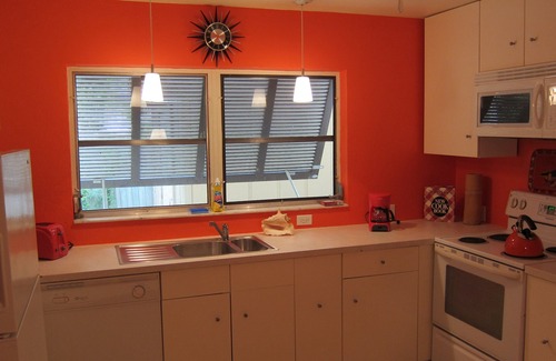 Bonita Springs Apartment | Charming Retro Style Hideaway