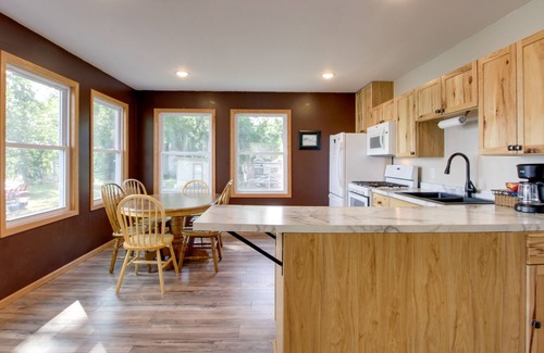 Watab Cabin | Charming Rice Cabin w/ Lake Access & Dock!