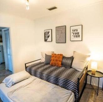 Riverside Apartment | Charming Riverside Retreat 1 1 - Near 5 Points #3