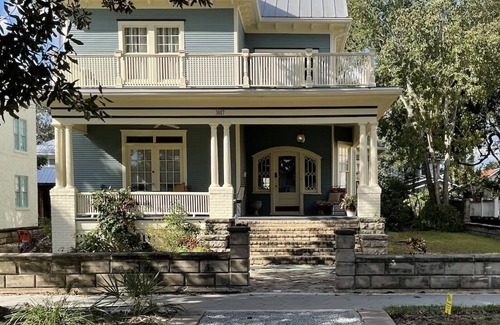 Riverside House | Charming Riverside/Avondale Award Winning Historical Home! Family/pet friendly!