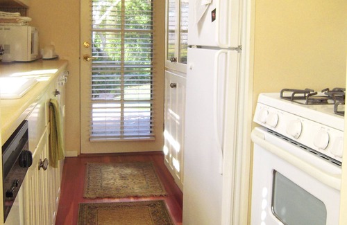 Eastside Santa Cruz Cottage | Charming Romantic Yacht Harbor Beach Cottage