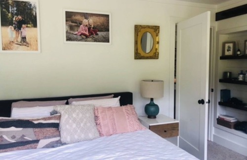 Roslyn Other | Charming Roslyn Farmhouse with hot tub