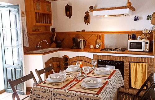 Fuentes de Leon Cottage | Charming Rural House in Fuentes de León. Culture, nature, fun.