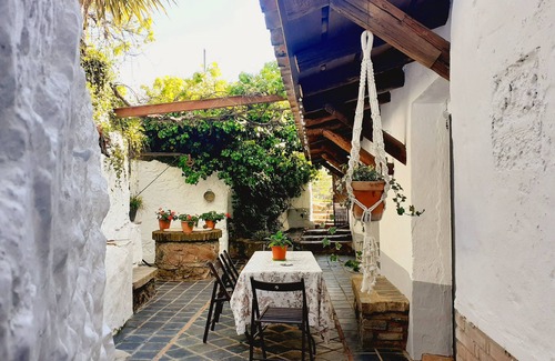 Fuentes de Leon Cottage | Charming Rural House in Fuentes de León. Culture, nature, fun.