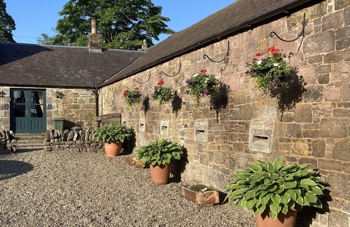 Lanark Cottage | Charming Rural Farmhouse Cottage