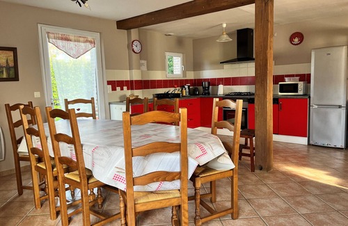 Montireau Cottage | Charming Rural Retreat: Sleeps 10, Fireplace, Garden, BBQ, Pet-Friendly, Near Forest & Trails