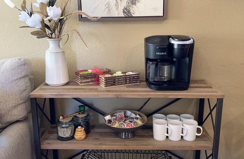Larkspur Apartment | Charming Rustic Ranch