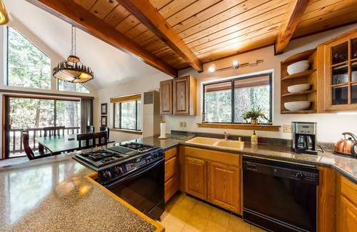 Arnold Cabin | Charming rustic retreat away from it all with great loft, foosball, & cozy deck