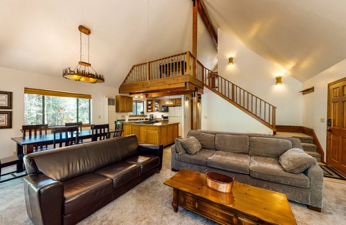 Arnold Cabin | Charming rustic retreat away from it all with great loft, foosball, & cozy deck