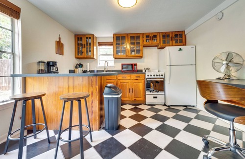 Jefferson Apartment | Charming San Antonio Studio - 4 Mi to River Walk!
