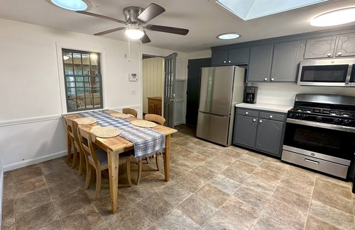 Sandwich House | Charming Sandwich Cape Home - Short Drive to Beach & Boardwalk