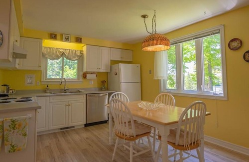 Trent Lakes Cottage | Charming Sandy Lake Cottage - Hot tub, Sauna