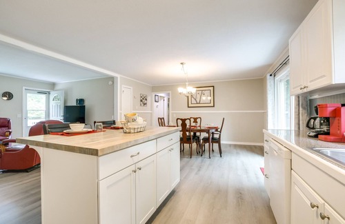 Sanford House | Charming Sanford Hideaway Home w/Large Yard