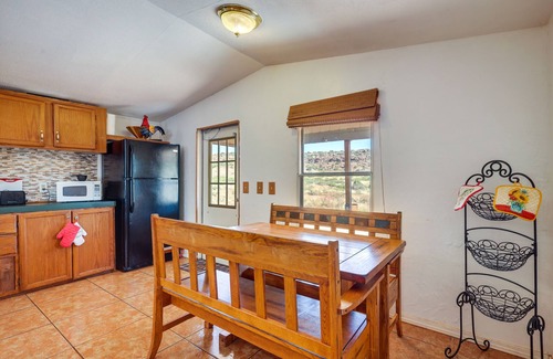 Santa Rosa House | Charming Santa Rosa Home w/Mountain Views & Porch