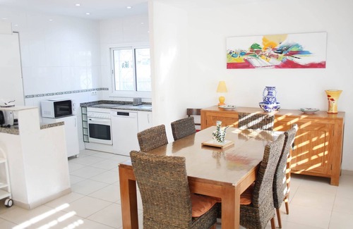 Vilafortuny House | Charming seafront villa