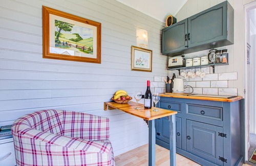 Upper Beeding Apartment | Charming Self Contained Garden Studio UpperBeeding