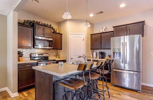Shepherdsville House | Charming Shepherdsville Cozy Home with Lakeside views