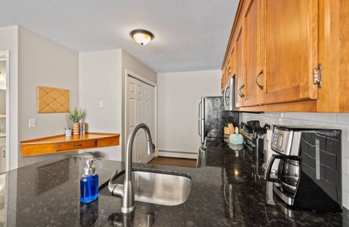 Manchester House | Charming Single Family Attached