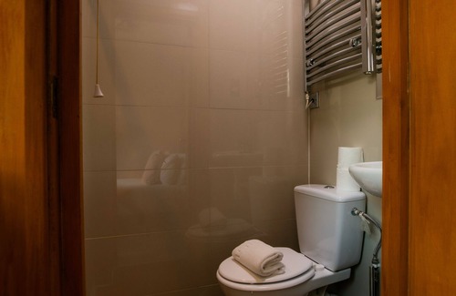 Knightsbridge and Belgravia Apartment | Charming Single studio Hyde Park 405