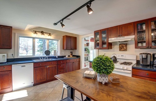 Skaneateles House | Charming Skaneateles Getaway