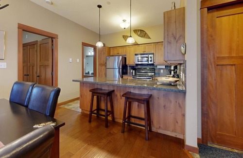 Sun Peaks Condo | Charming Ski-In/Ski-Out Pet Friendly Condo!