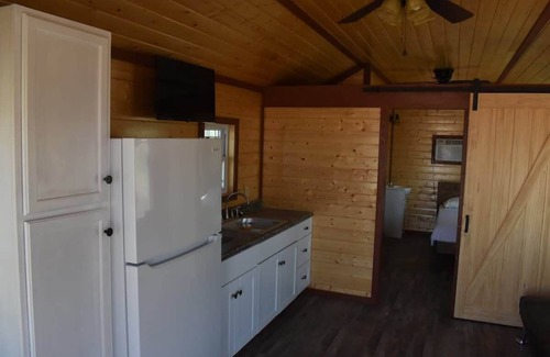 Floydada Cabin | Charming small cabin